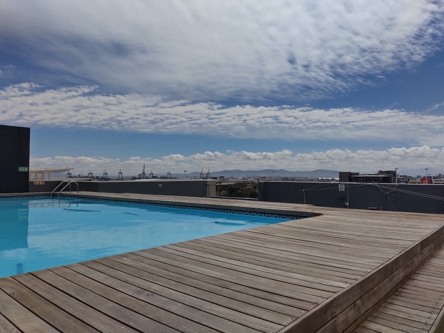 1 Bedroom Property for Sale in Zonnebloem Western Cape